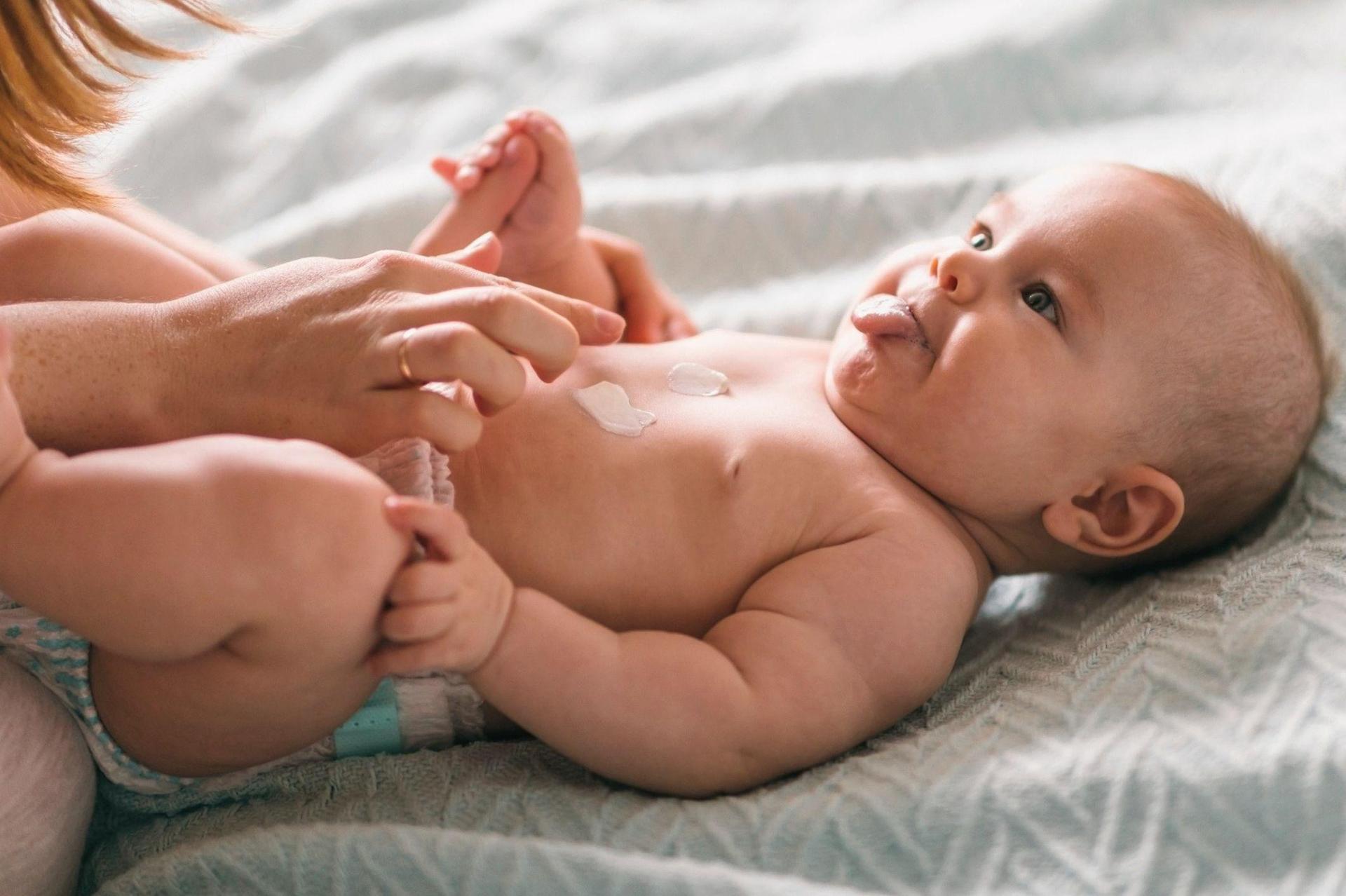 pieluchomajtki do pływania pampers splashers