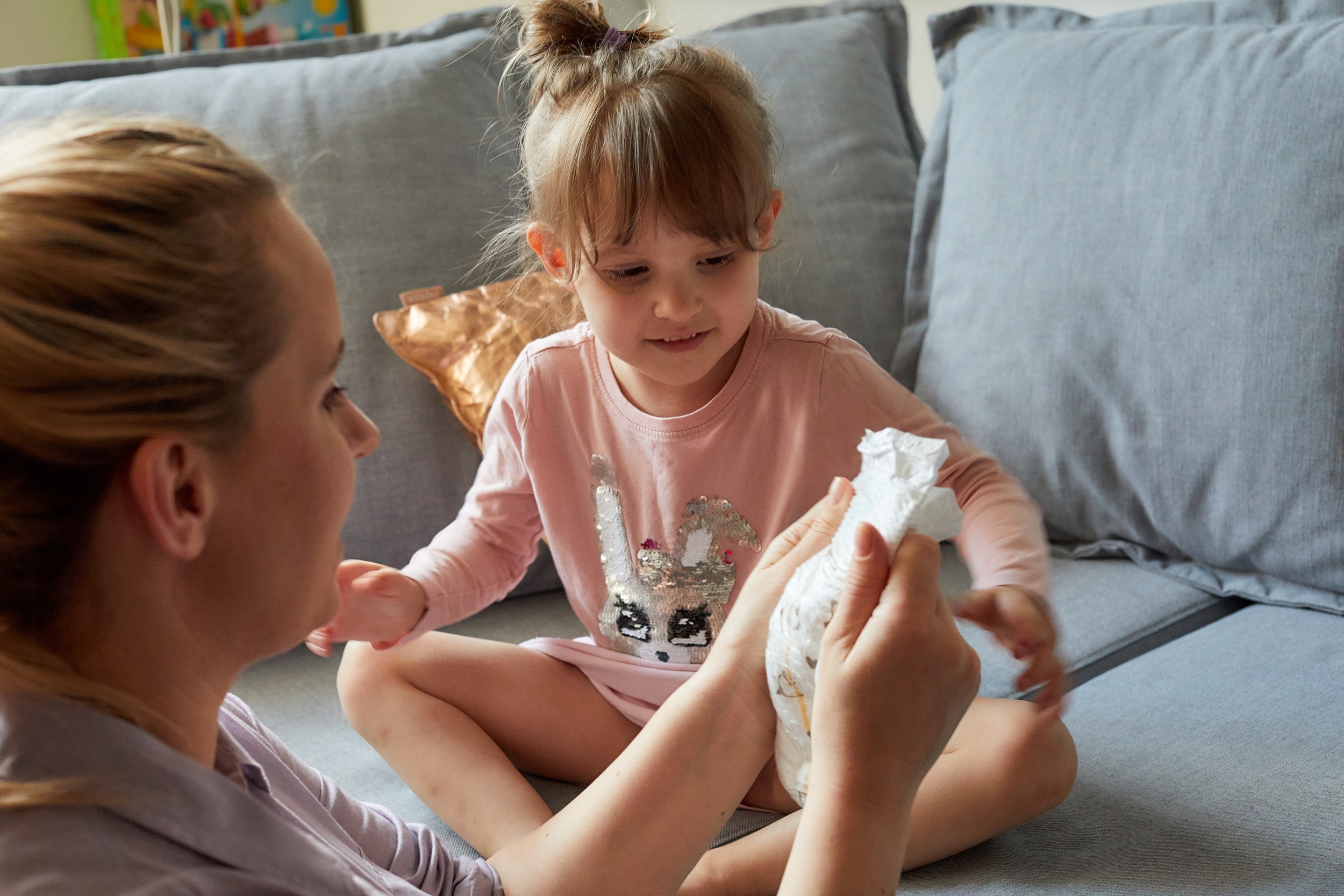 różnice w pieluchy pampers premium care nowe a stare