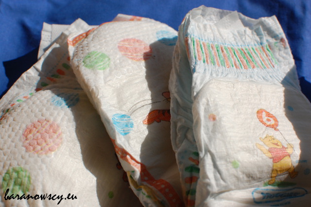 pampers sensitive chustecyki 4x64